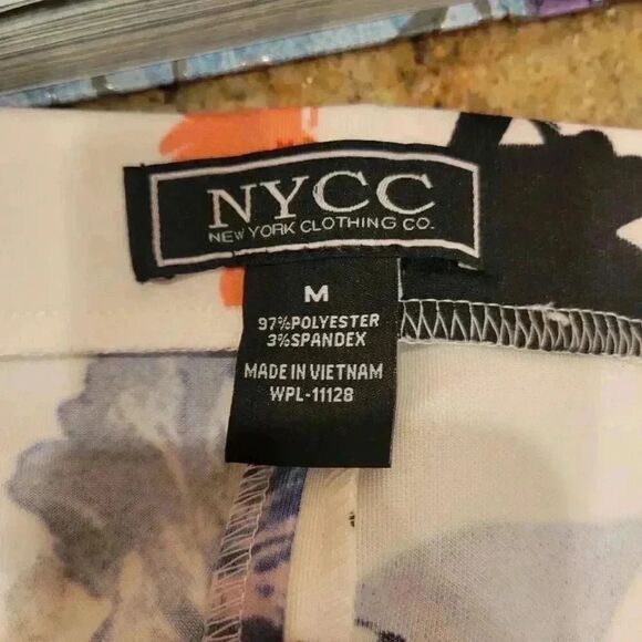 NYCC Women's White, Black, Navy, Red & Orange Floral Poly/Spandex Straight Pull - Picture 9 of 9